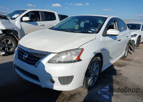 2014 Nissan Sentra Sr z USA, uszkodzony, nr VIN 3N1AB7AP9EY258553